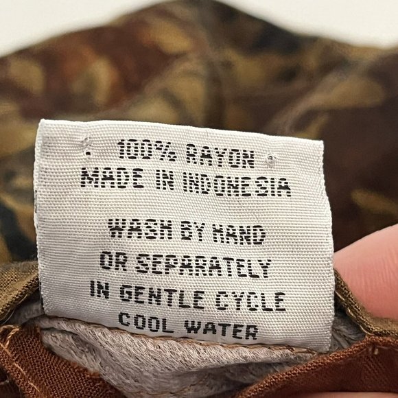 Lost River Clothing Company Reversible Fall Leaf Print Bucket Hat Y2K Inspired - Picture 10 of 14